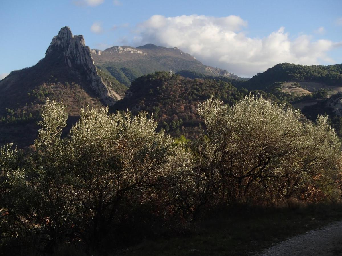 Gite De L'Ancienne Gare Buis-les-Baronnies Esterno foto
